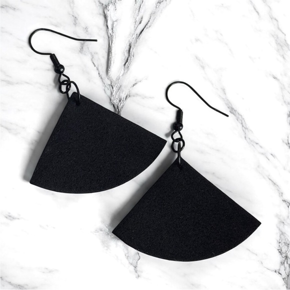 5 For $25💫Black Fan Suede Dangles - Picture 1 of 4
